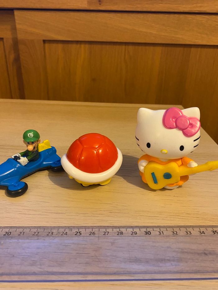 Lot jouets figurines Nintendo Mario luigi carapace hello Kitty - photo numéro 4