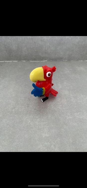 Figurine perroquet