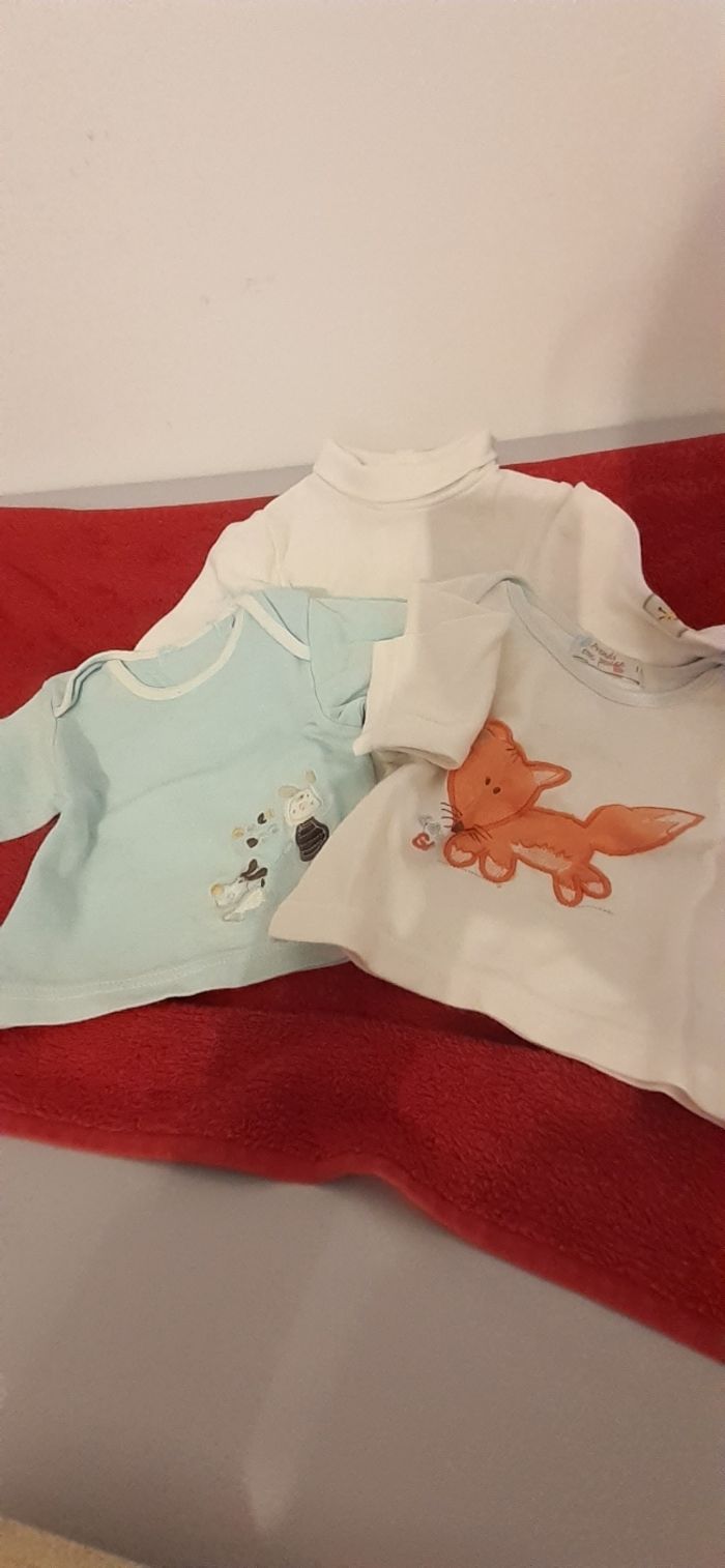 Lot haut bébé 1 mois