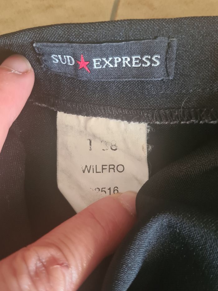 Pantalon noir taille basse / Taille 38 - photo numéro 4