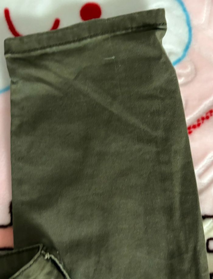 Jeans troué vert - photo numéro 2