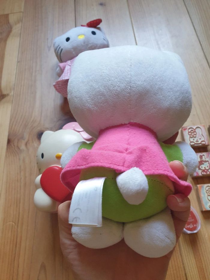 Lot Hello Kitty - photo numéro 3
