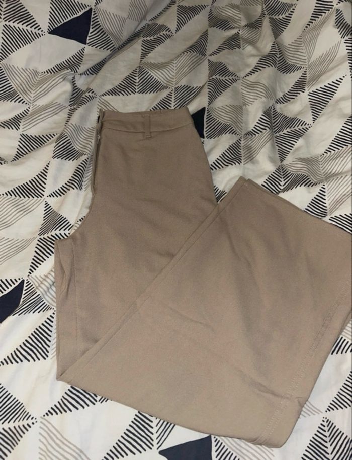 Pantalon, tailleur beige