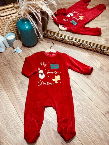 Taille 9 mois pyjama de Noël velours garçon Kiabi rouge 💙