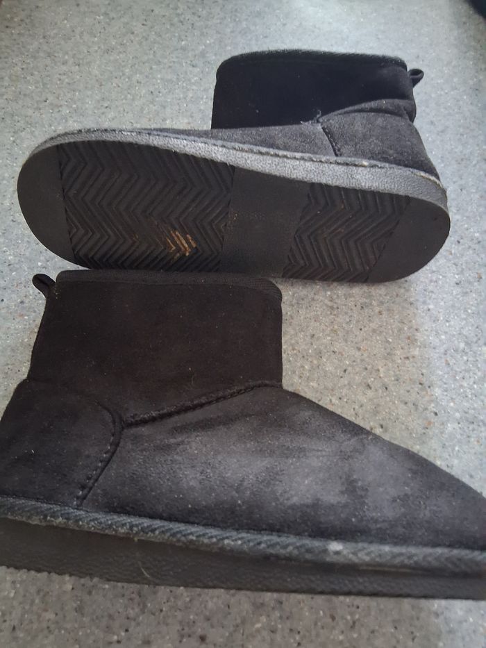 Bottines en daim noir " P- 31 - photo numéro 3