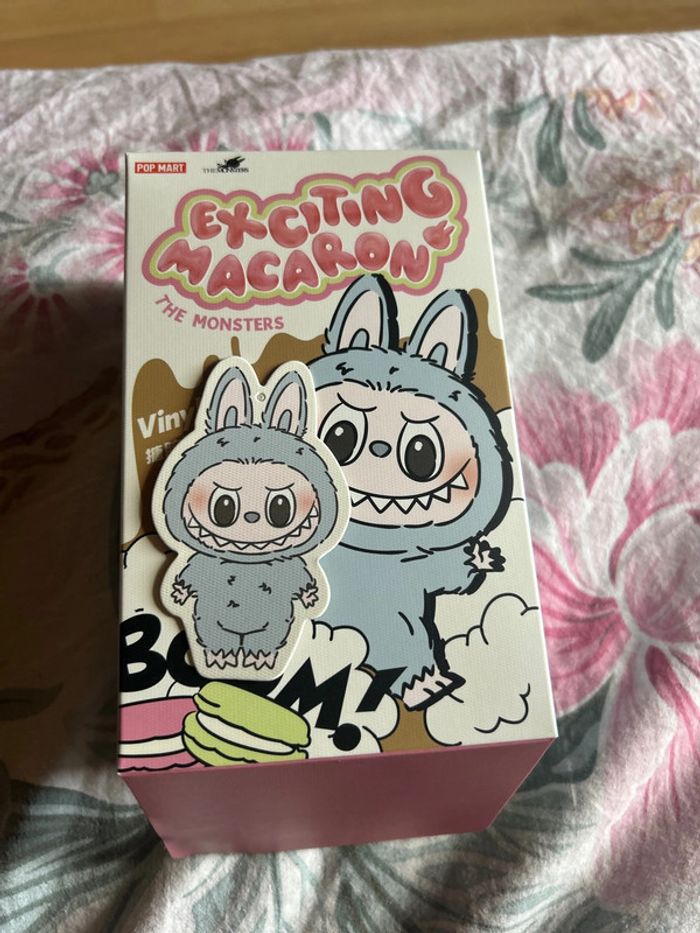 Pop Mart Labubu macaron