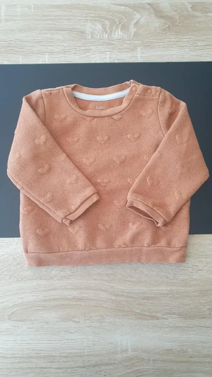 Pull 9/12 mois