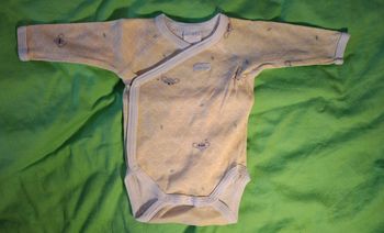 Lot 2 bodies 1mois absorba