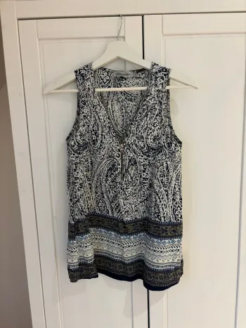 T shirt M/L It Hippie