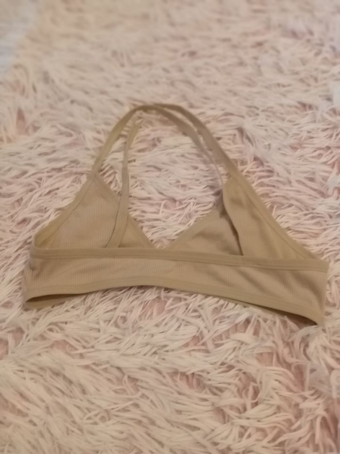 Soutien gorge - photo numéro 3