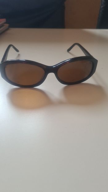 Lunette de soleil Guess