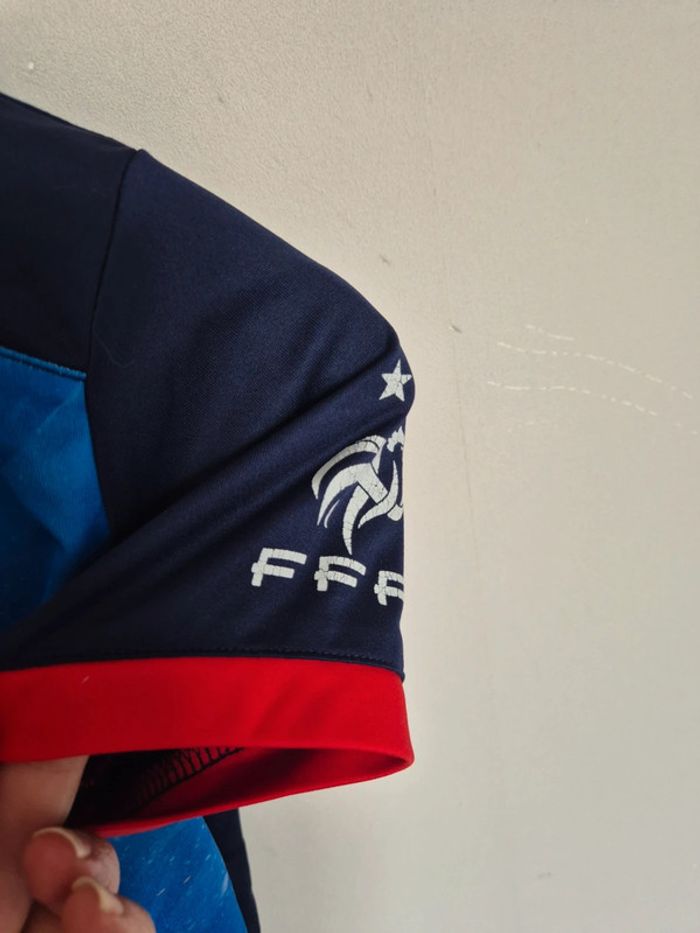 T-shirt  Champion du monde  Weeplay taille 12 ans - photo numéro 4