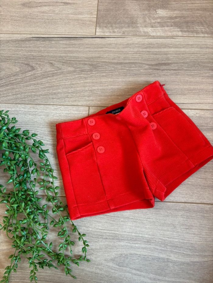 Short rouge okaidi