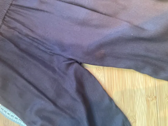 5 ans mais taille grand - pantalon matière fluide avec taille élastique couleur marron foncé - photo numéro 5