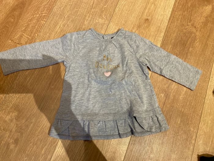 Lot 6 pulls fins 18 mois - photo numéro 5