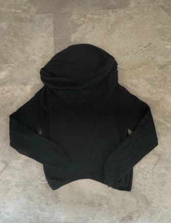 Pull à col roulé court taille L en bon état  Marque Morgan de toi