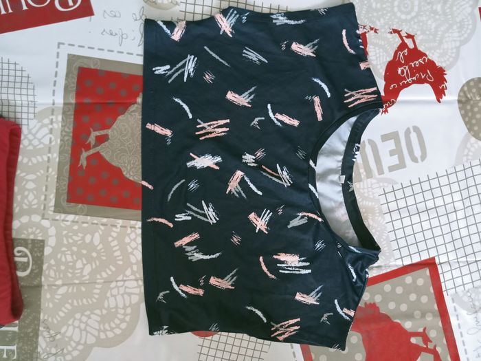 Tee-shirt court taille 5ans Zeeman