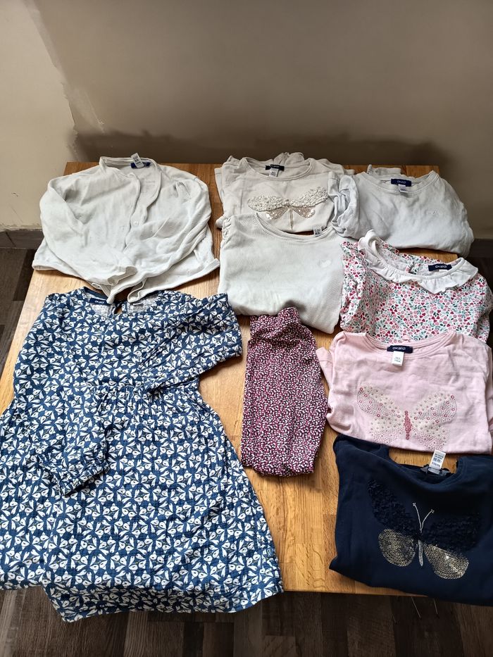 Lot vêtements 5/6  ans fille
