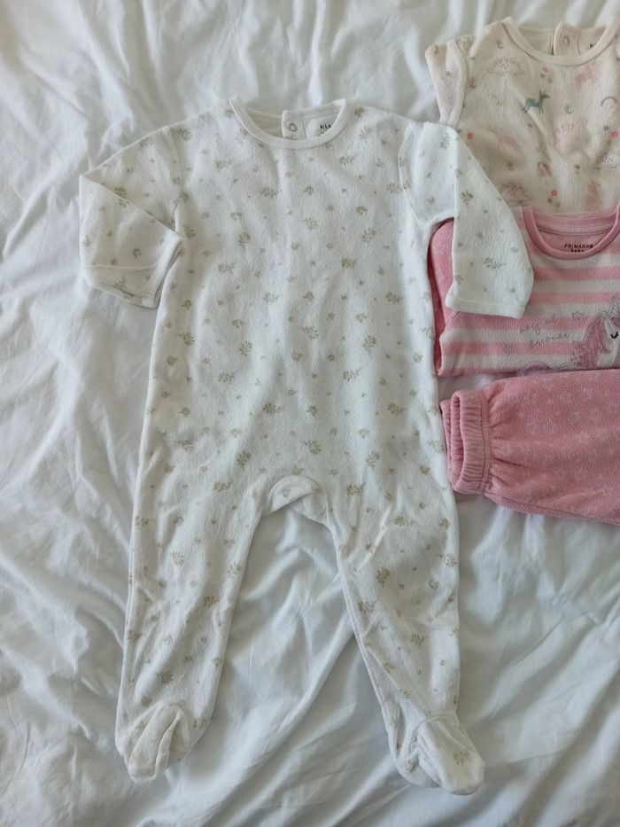 Lot de pyjamas fille 18 mois - photo numéro 3