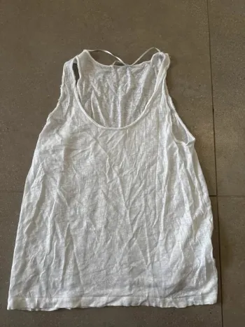 Haut blanc Pull & Bear sans manche, très bon état