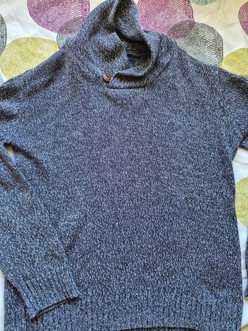 Pull col montant