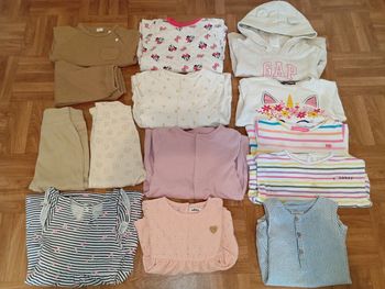 Lot vêtements bébé 12 mois 