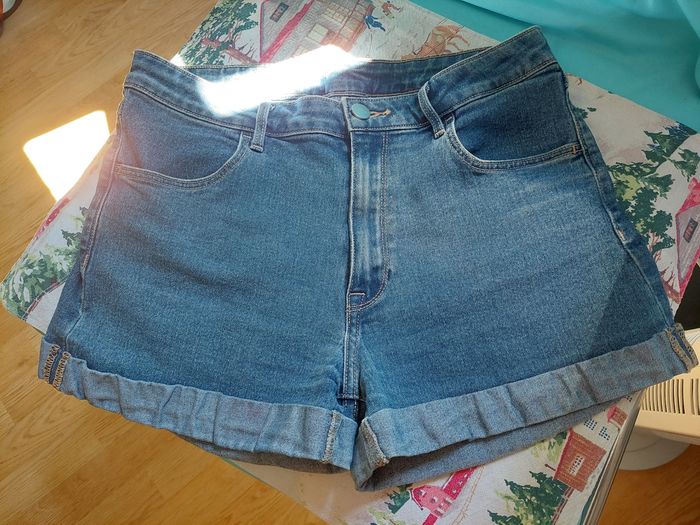 Short en jeans taille 40