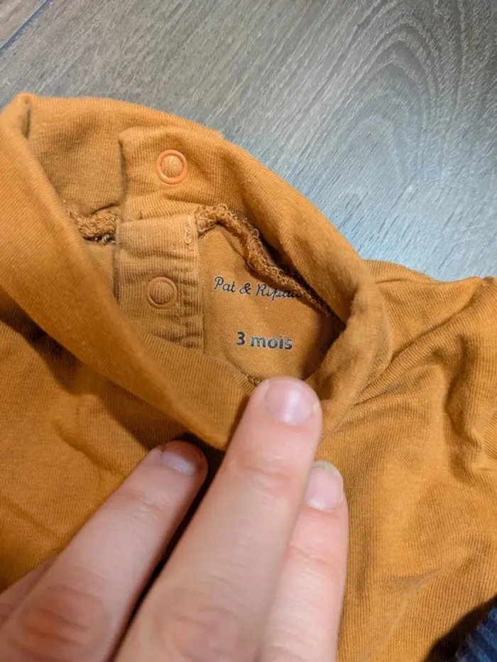 Lot 4 sous pulls t-shirts manches longues col roulé pat et ripaton et mes petits cailloux 3 mois - photo numéro 3
