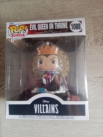 Funko pop de la méchante dans blanche neige Disney neuve 