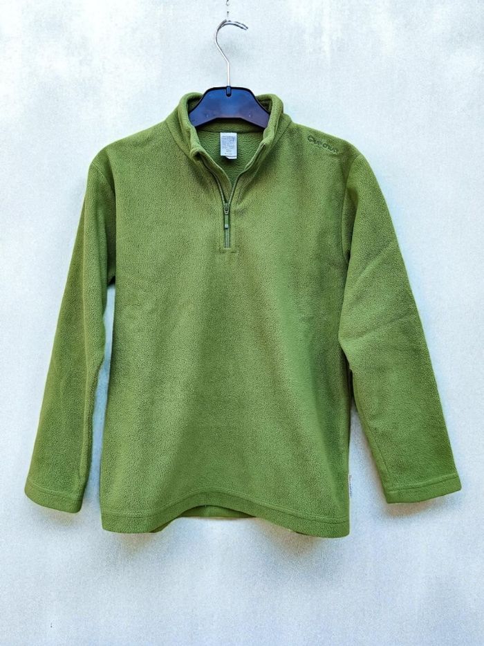 Pull Polaire garçon 8 ans  hiver très bon état