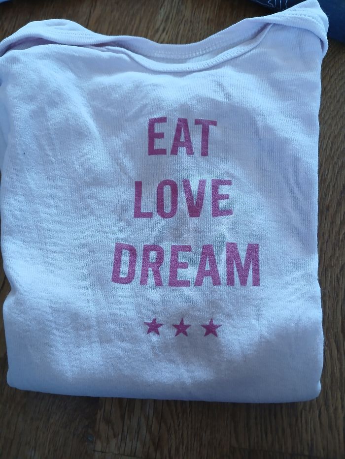 Bodies 18 mois - photo numéro 2