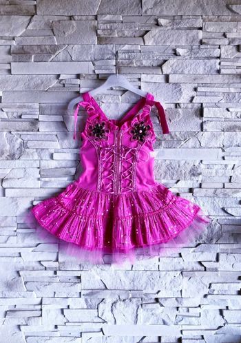 ROBE FILLE STYLE CORSETAGE DÉTAILS TULLE, VOLANTS, PERLES BOIS & PAILLETTES 6A