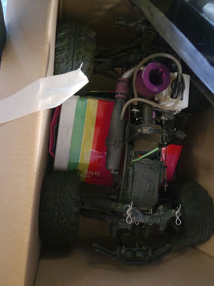 Voiture thermique - photo numéro 3