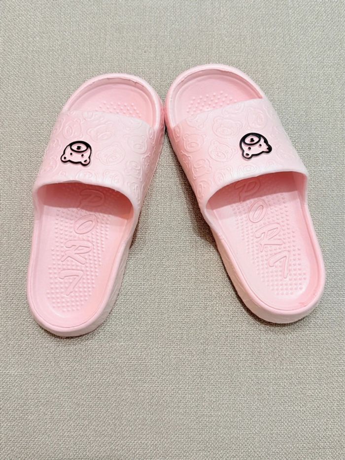 Claquettes mignonnes roses pastel