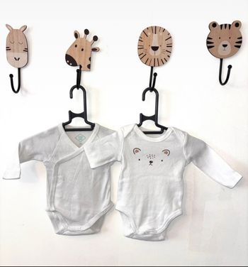 Lot 2 bodies manches longues taille 1 mois