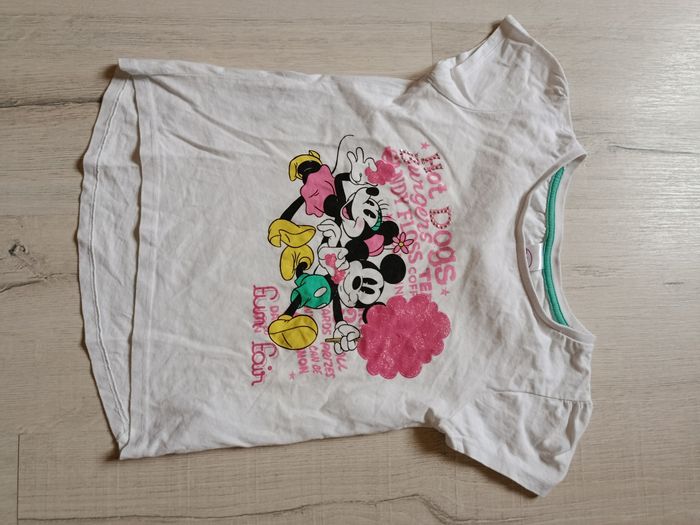 Tee-shirt marque Disney (C&A) taille 10 ans
