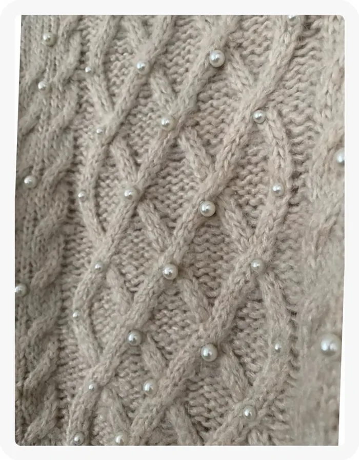 Pull beige perlé col montant H&M - photo numéro 2