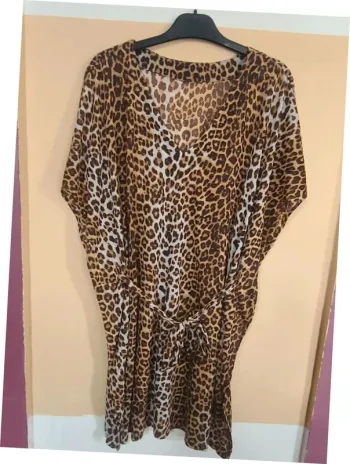 Tunqiue/robe léopard H&M taille S