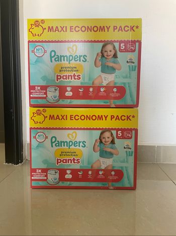 Lot 2 cartons couches culottes Premium T5
