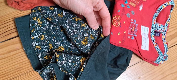 Lot de vêtements fille 2 ans - photo numéro 4