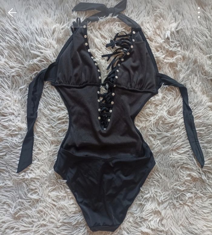 Maillot de bain 1 pièce taille 36 Basic one neuf sans étiquette