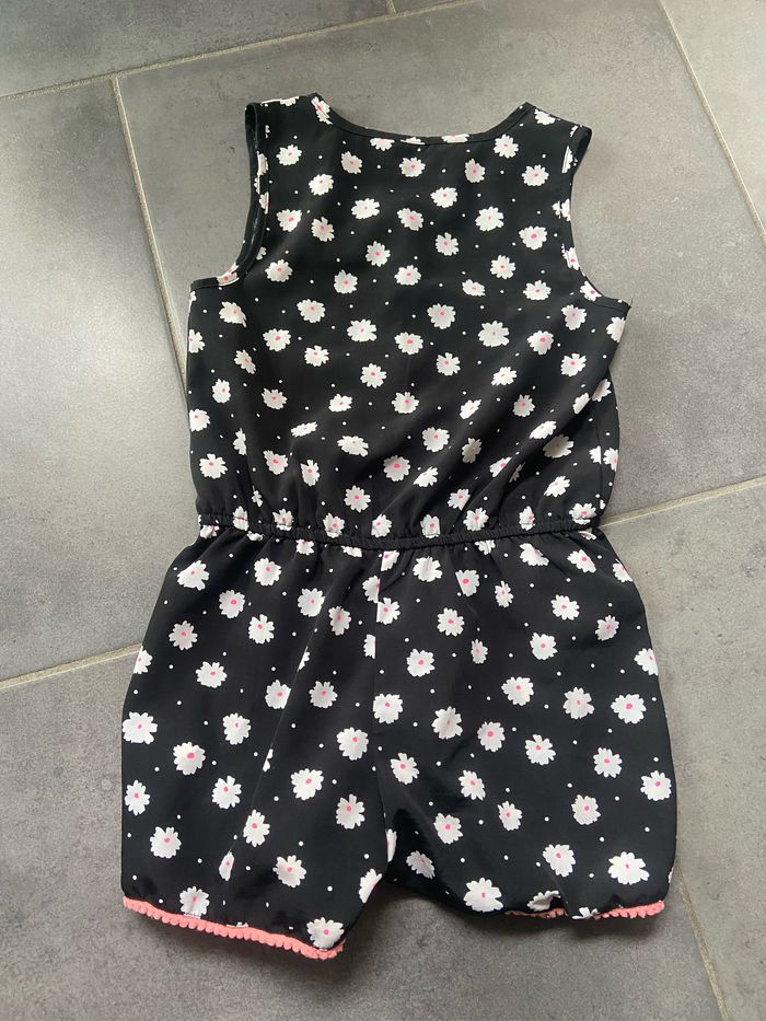 Combinaison short à fleur petit pois et pom-poms - photo numéro 3