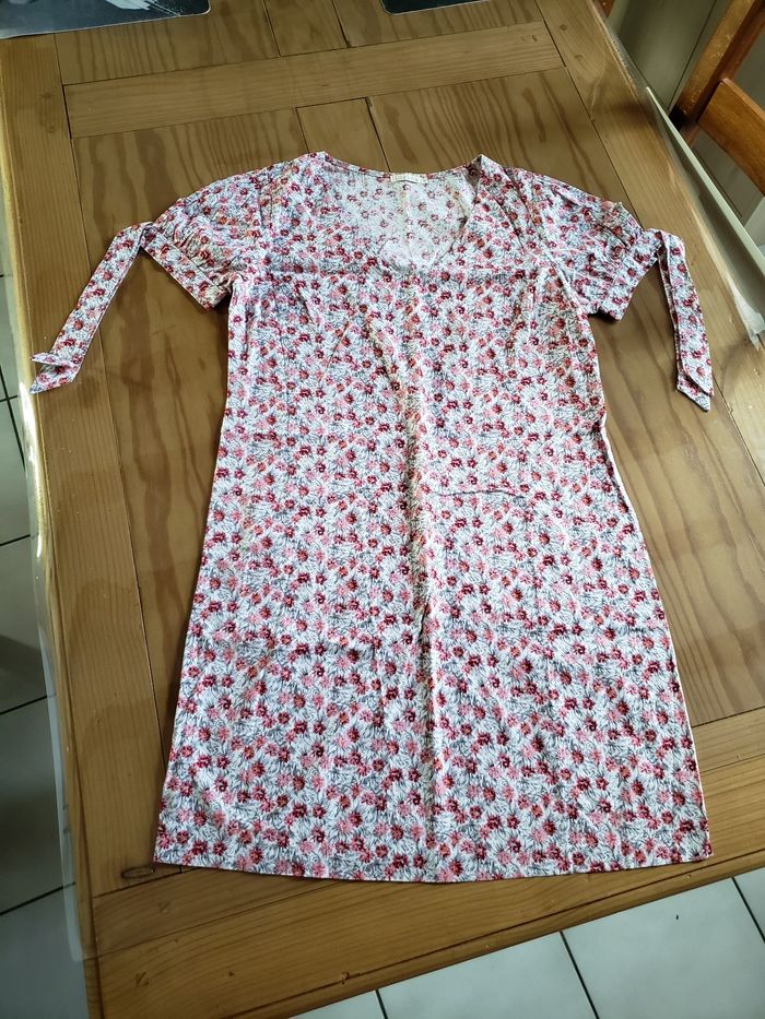 Robe manches courtes fleurie