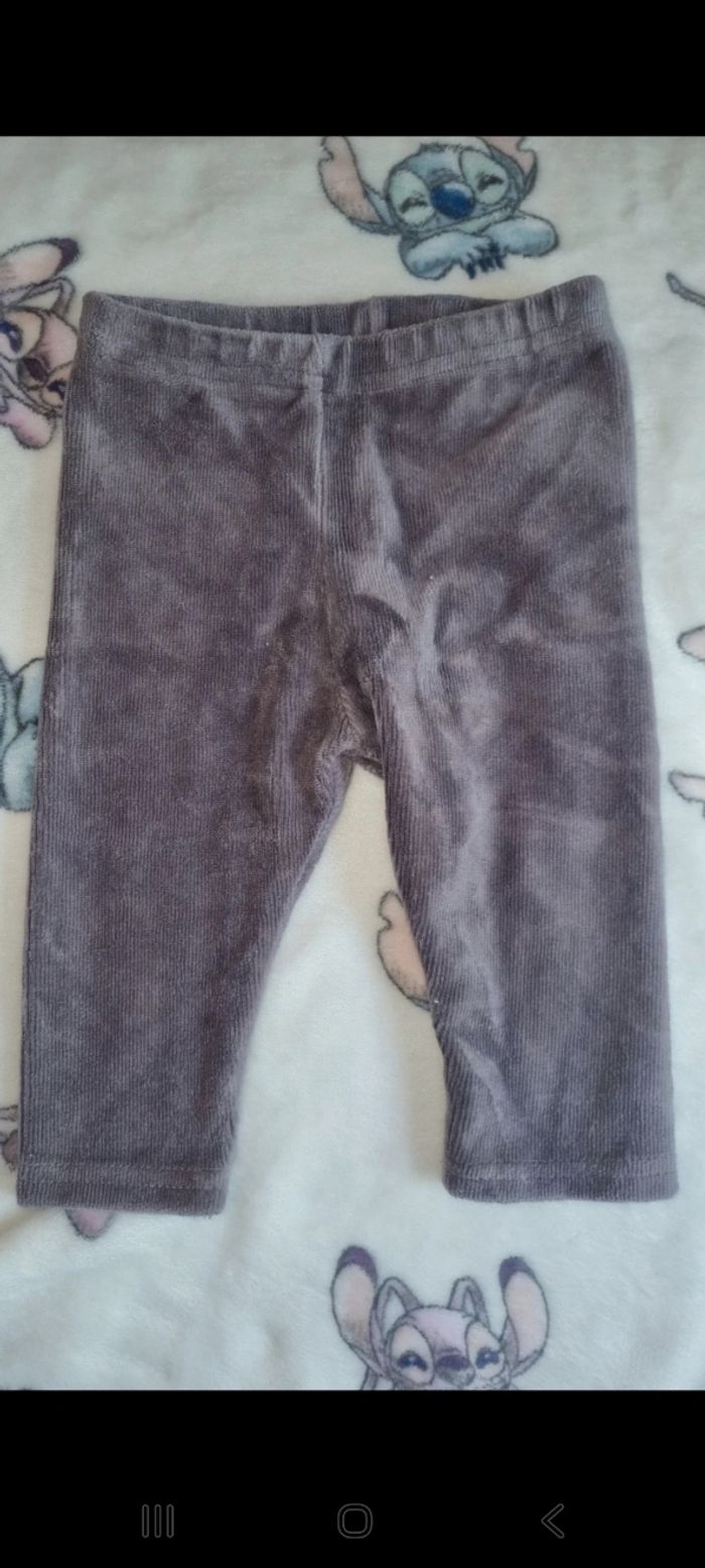 Leggings 6 mois en très bon état