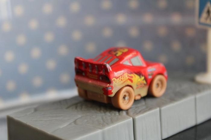 Disney Pixar cars mini racer Flash Mc Queen - photo numéro 5