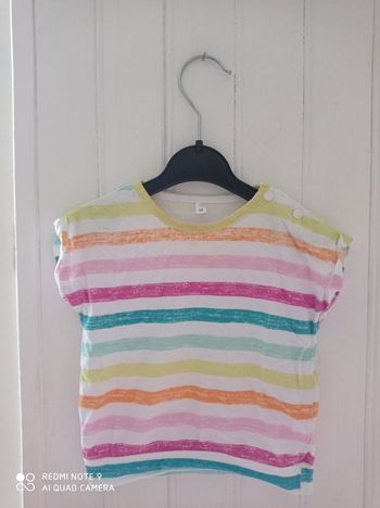 T-shirt manches courtes taille 68 (6 mois)