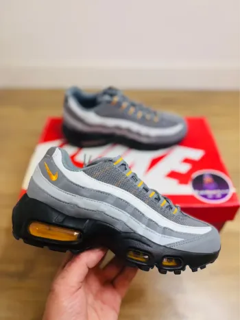 Nike Air Max 95 Grey Orange Black Taille 36