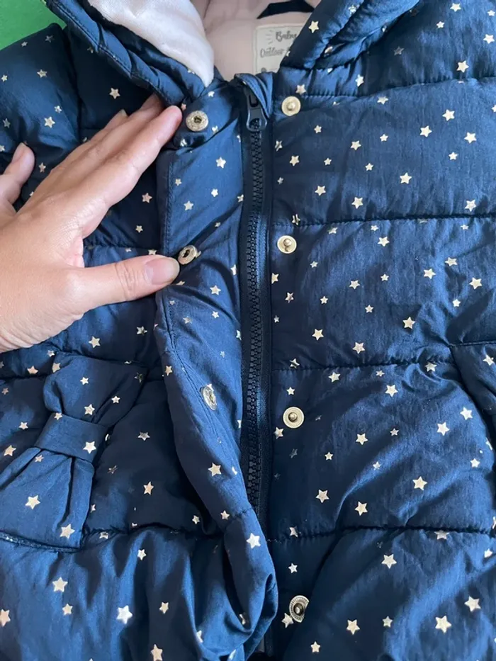 Doudoune bleu avec étoiles 2ans - photo numéro 4