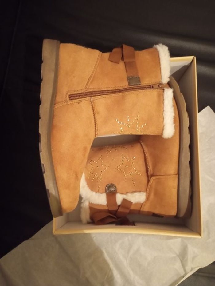 Bottines 39 fourrées neuves