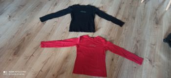 2 pulls Sisley 12 ans